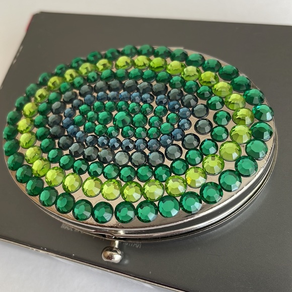 Tarina Tarantino Compact Mirror - Picture 9 of 11